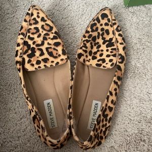 Steve Madden leopard calf skin flats